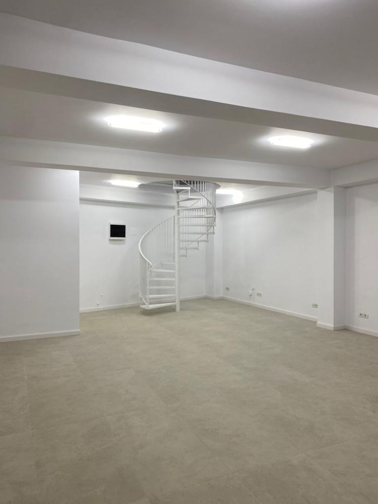 Inchiriez spatiu ultracentral Iasi Piata Eminescu