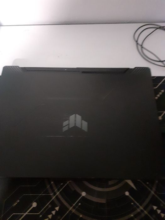 Vand Laptop Asus Tuf Gaming A15 în stare foarte bună de funcționare