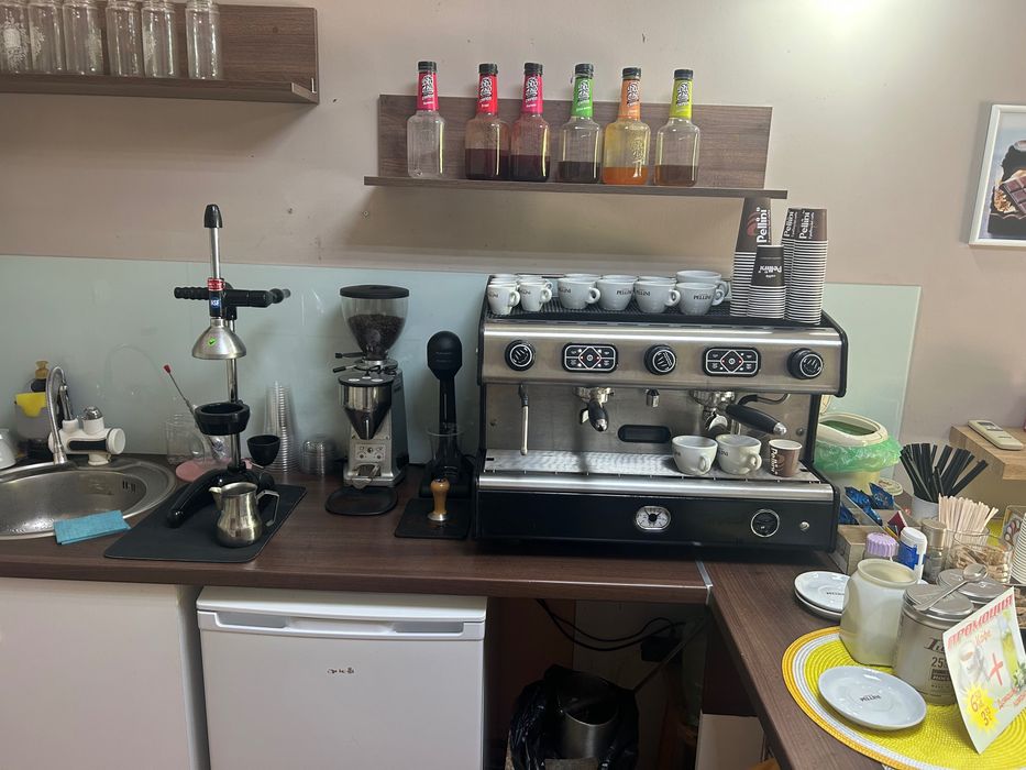 Магазин за Кафе!