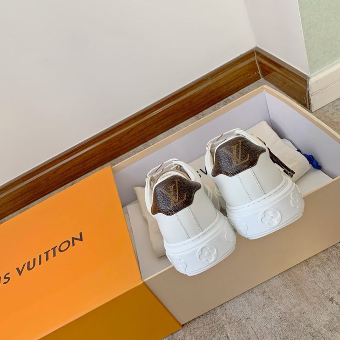 Adidasi Louis Vuitton