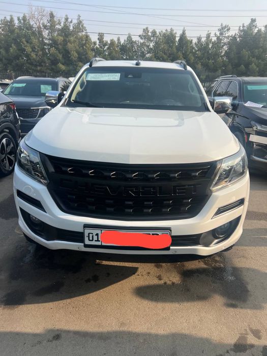 Продаётся Треблейзер небитая и некрашеная