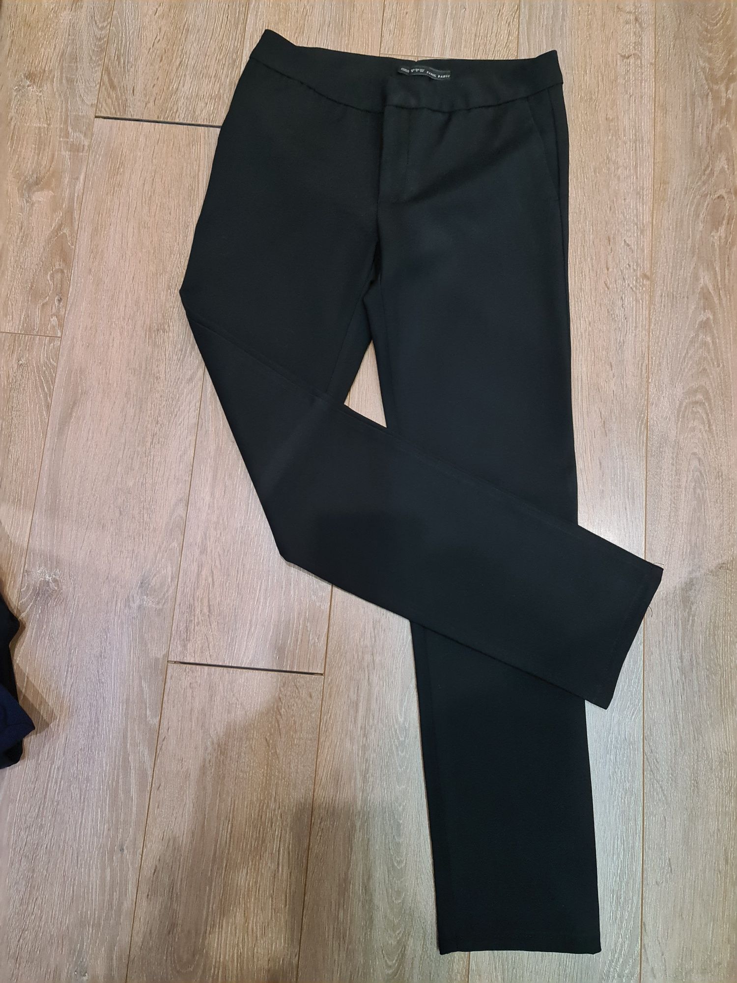 Pantaloni Zara, Motivi, salopeta eleganta noua.