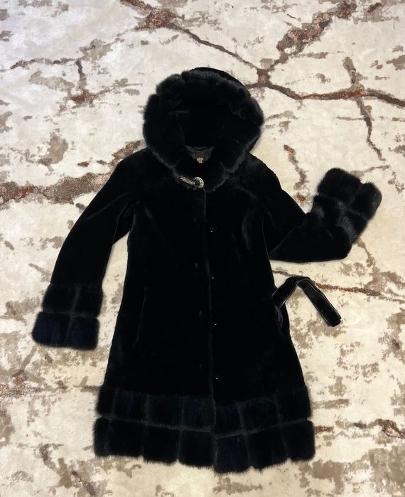 Продам натуральную шубу !