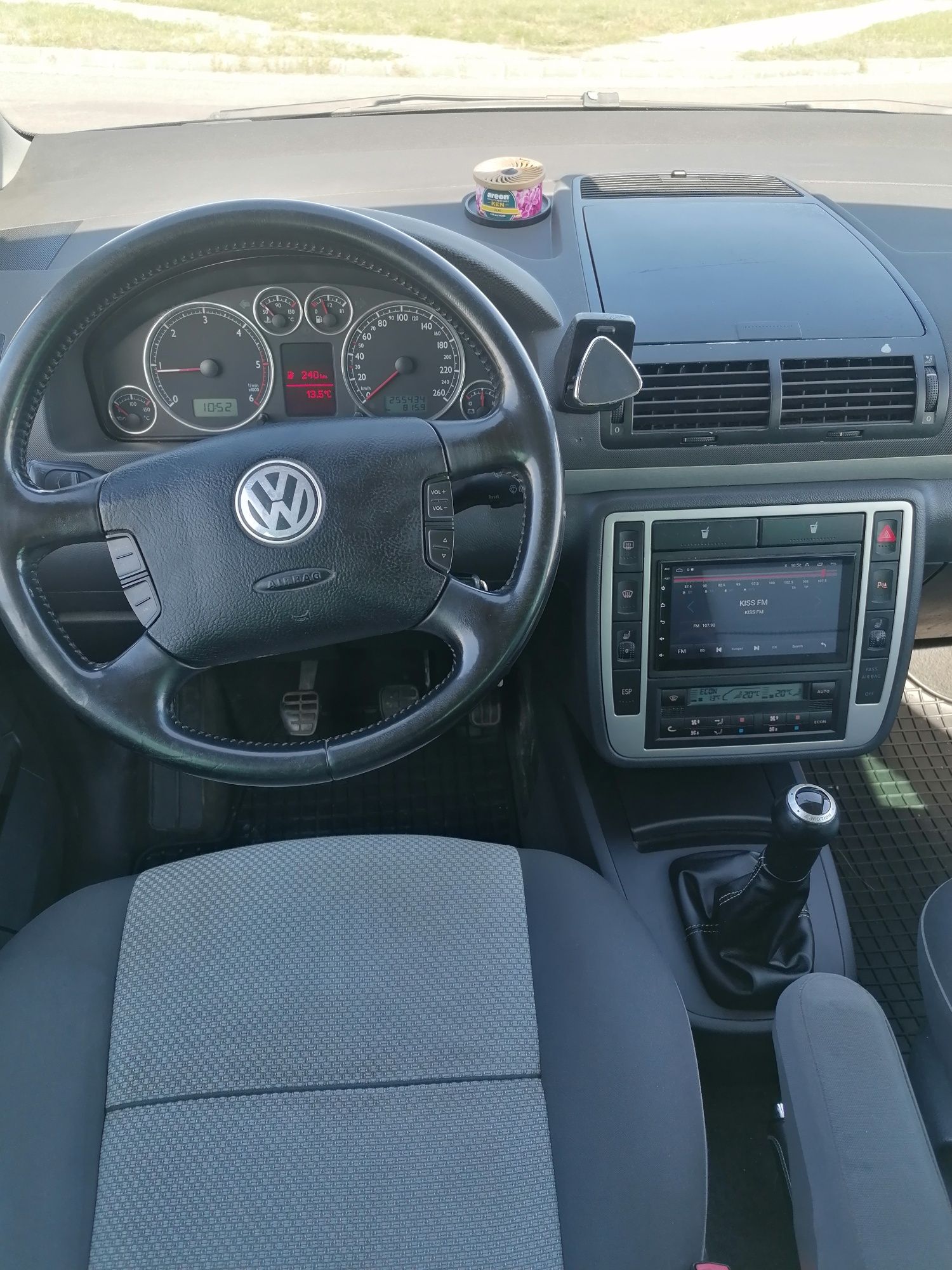 Vând vw sharan 1.9 tdi