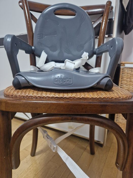 Сгъваемо преносимо столче за хранене Chicco