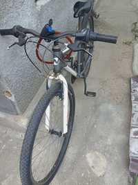 Bicicleta 350 lei