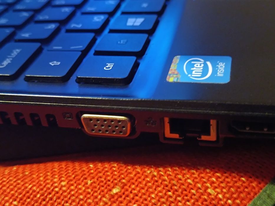 Двуядрен лаптоп ACER Extenca 2509