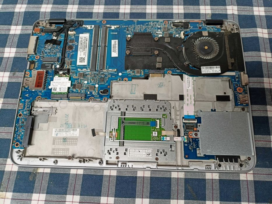 Elemente HP EliteBook 820-G3