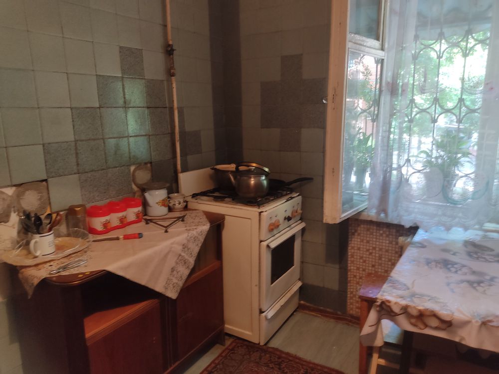 Продаётся квартира в доме галерейного типа (2 квартиры, объедененные)