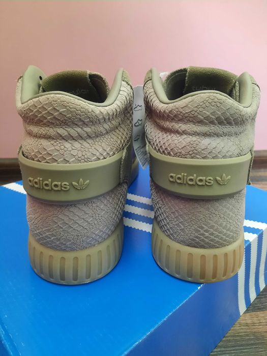 НОВИ кецове Adidas Originals