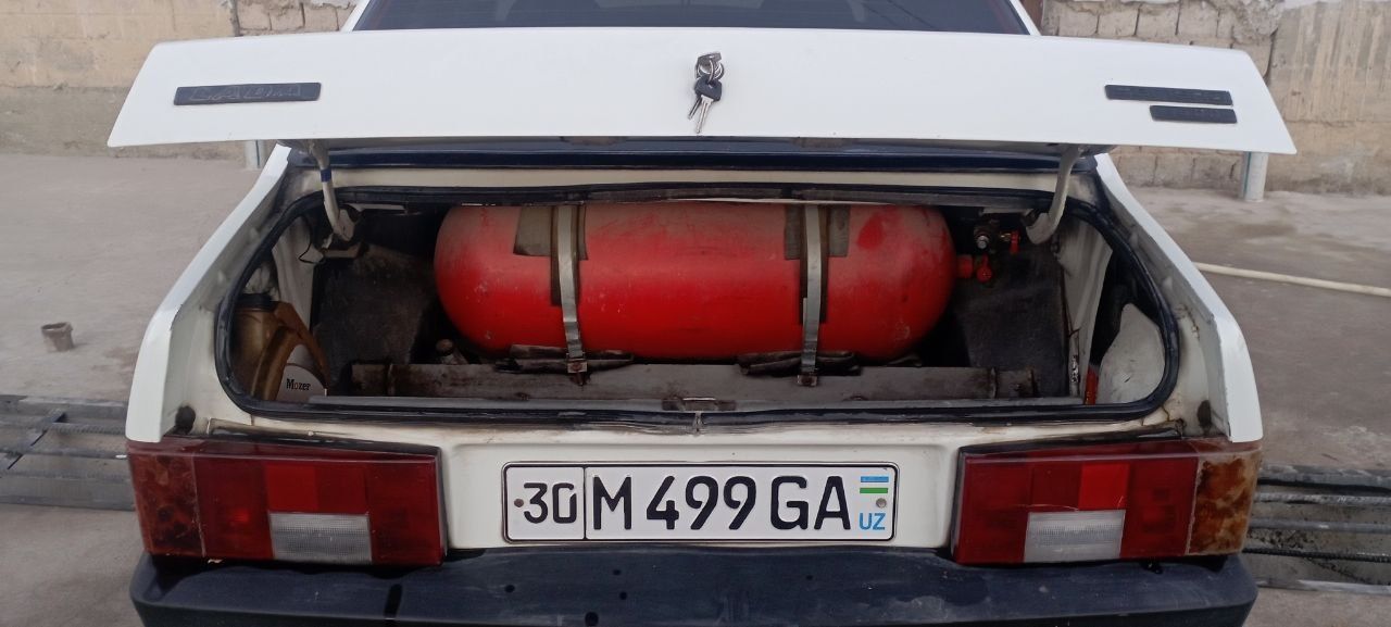 Lada 099 metan bor