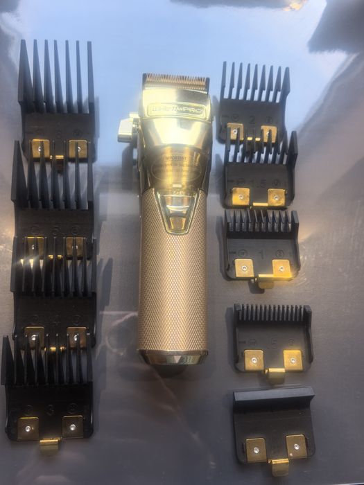 Професионална машинка за подстригване Babyliss Pro