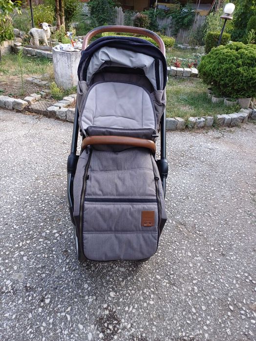 Бебешка количка Mutsy EVO