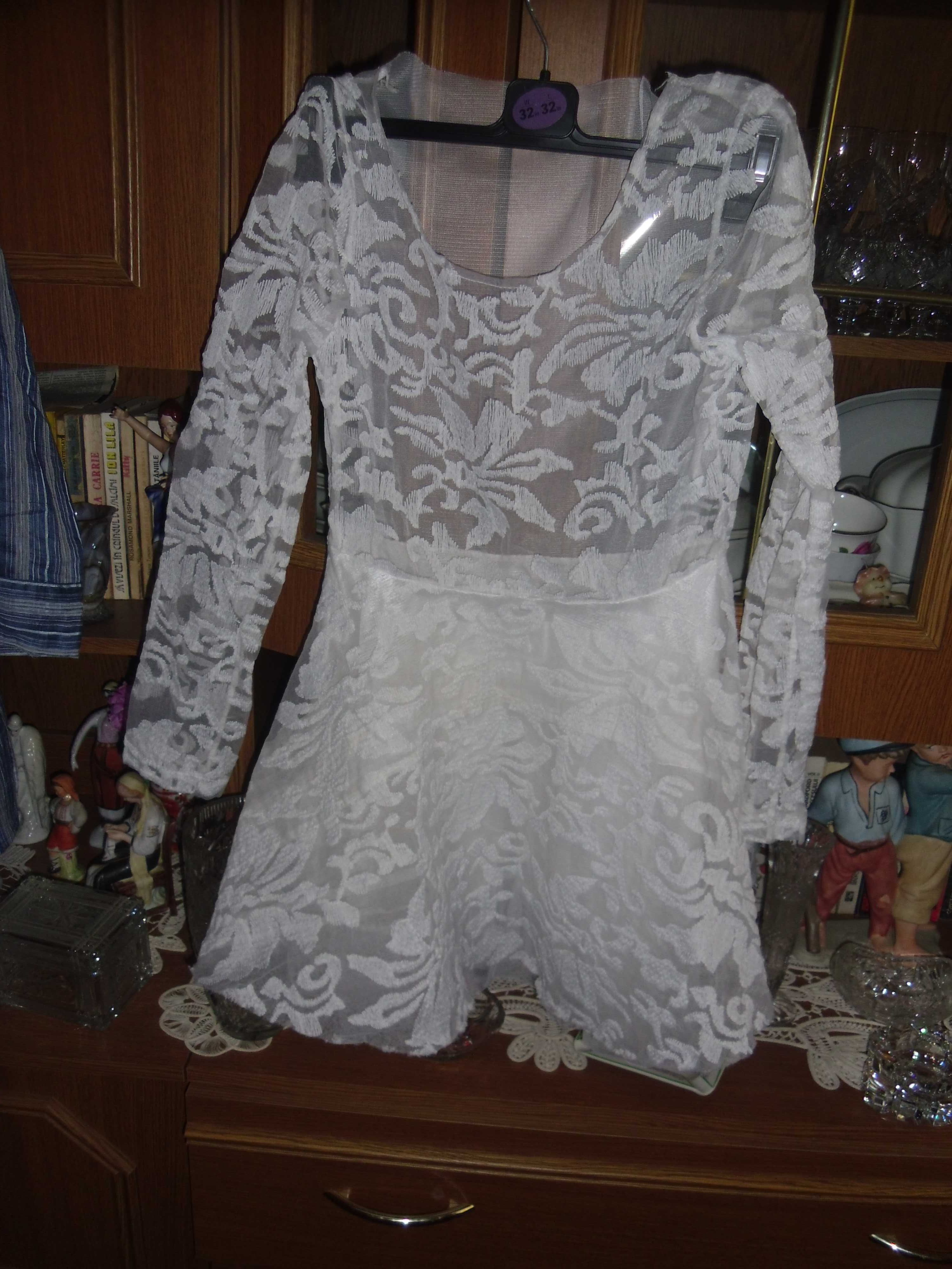 rochie scurta alba