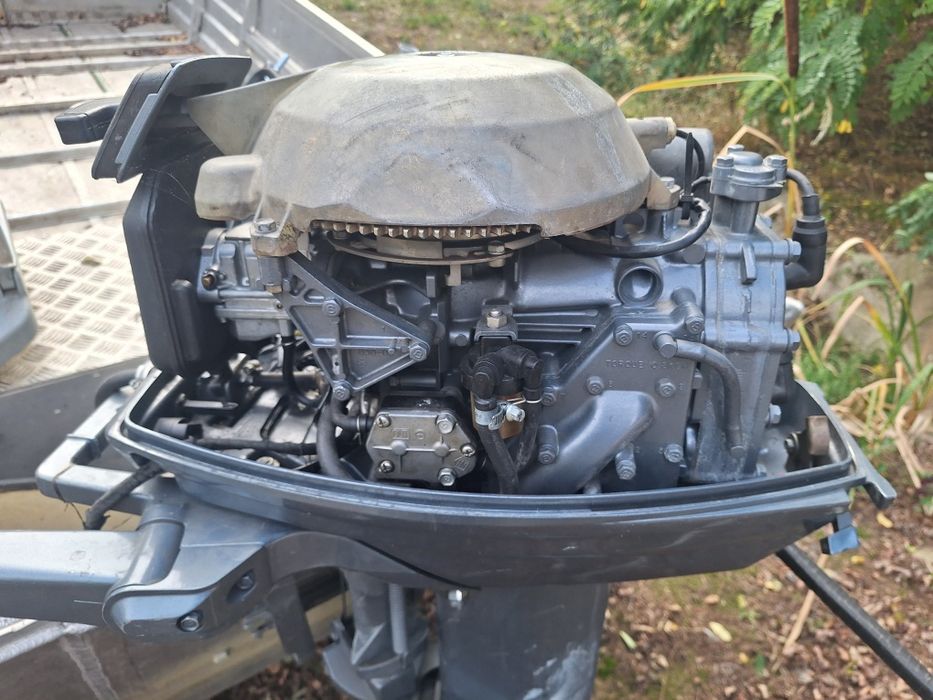 Motor barca 30hp 2t