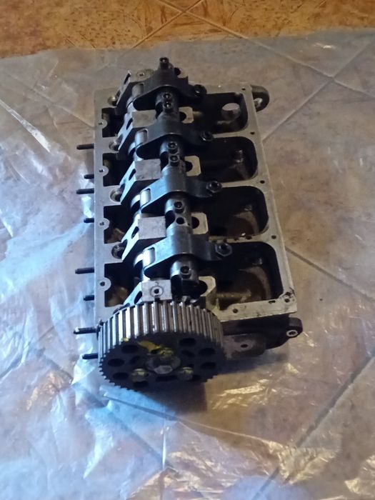 Vând chiuloasa cu axa cu came  audi a4 b6 1.9