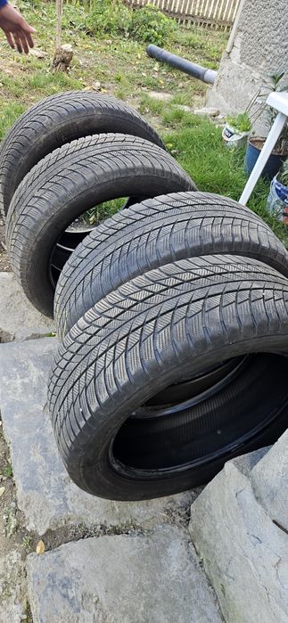 Vând Anvelope iarna Bridgestone R19!