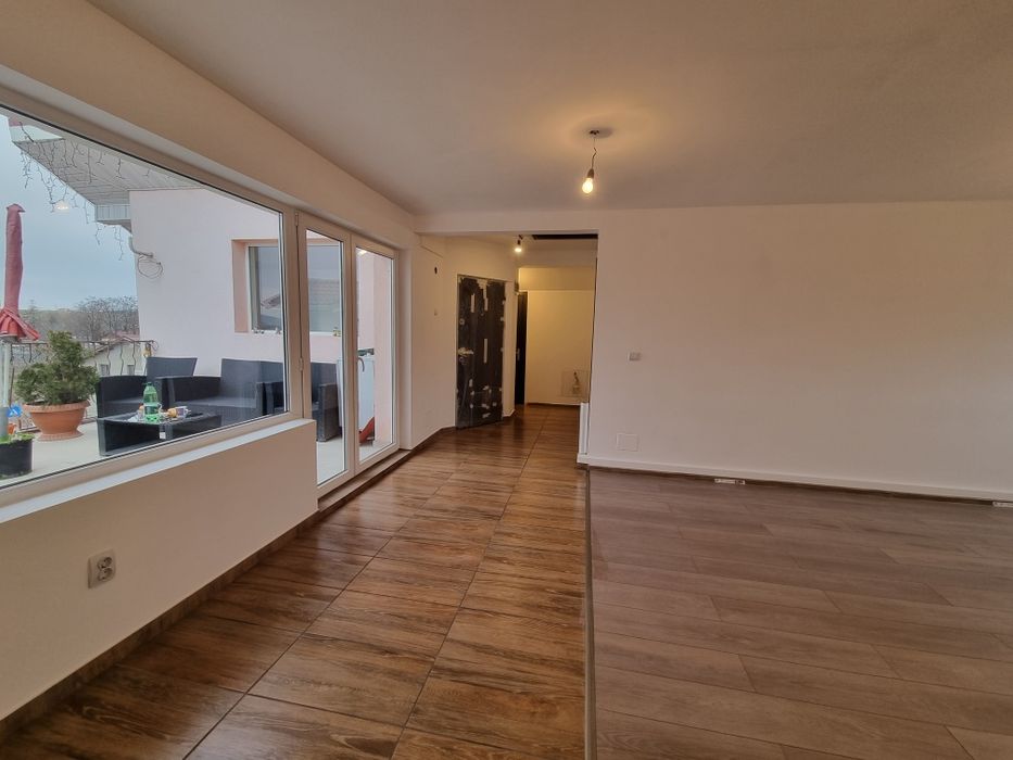 Apartament trei camere Iași