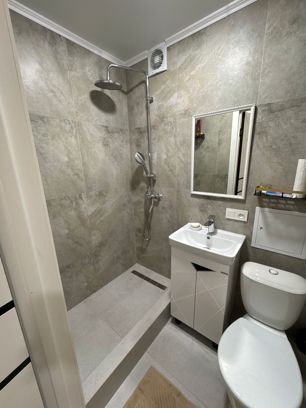 Продается 1к квартира, Новаторов 3