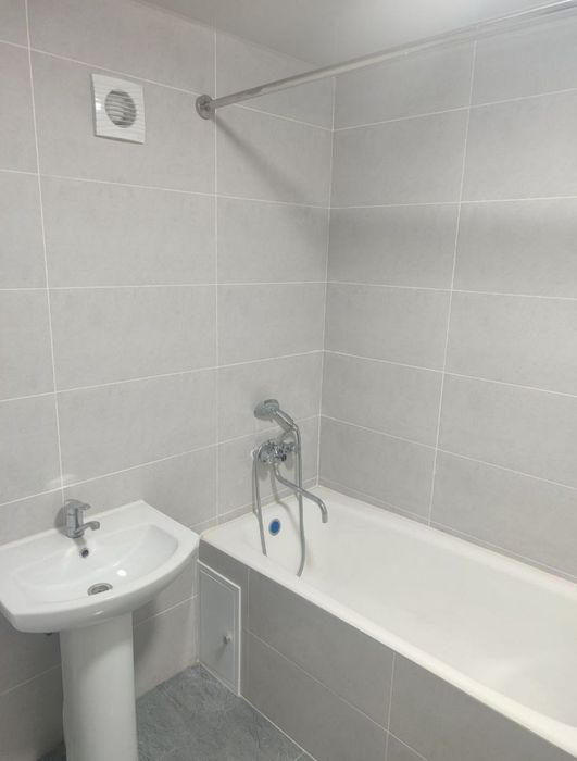 Квартира продаётся Чиланзар 23 квартал 2/2/5 балкон 2*6 паспортный сто