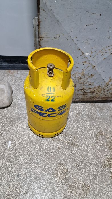 Butelie cu guler, incarcata