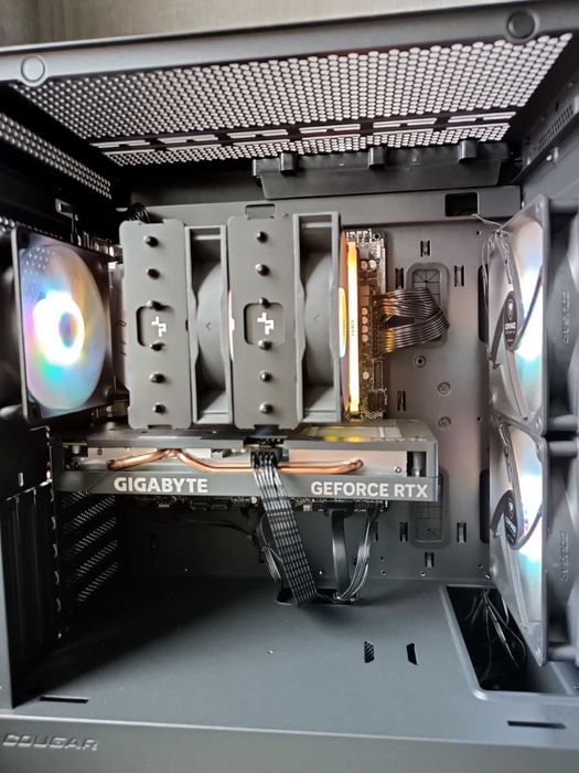 Геймърски Kомпютър GEFORCE RTX 4060, AMD Ryzen 7 5700X3D