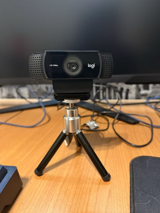 Вебкамера logitech c922 с штативом