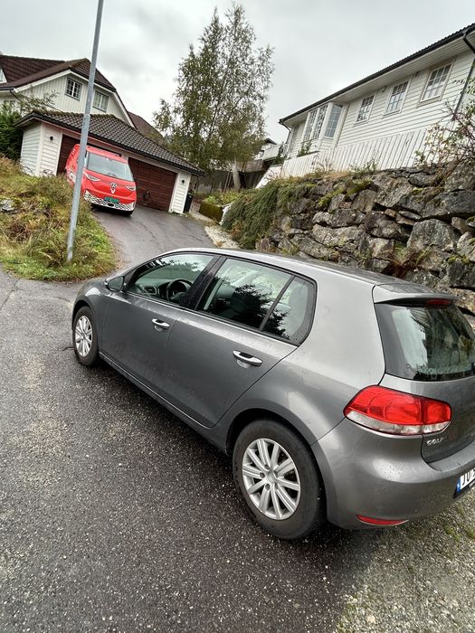 Vand sau schimb Golf 6.