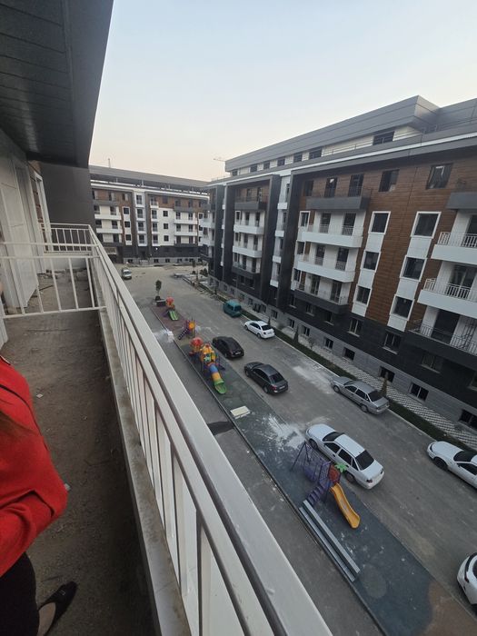 Зудлик билан сотилади 3 хона 83м² 4 этаж Эко Сити