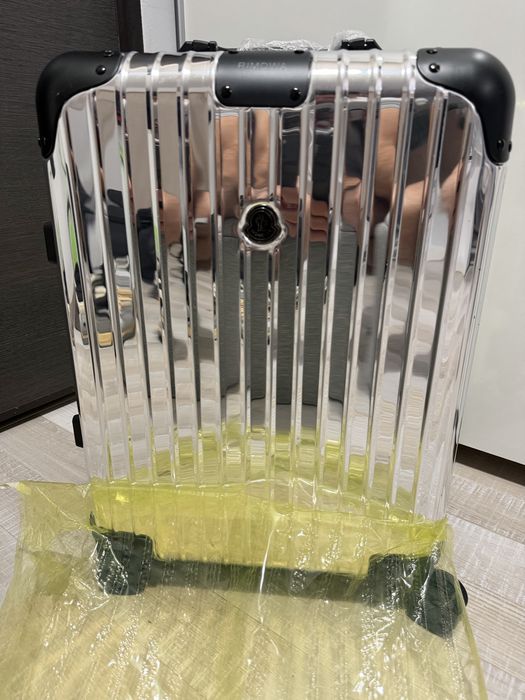 Rimowa Moncle’R   Troler cabina avion 55x40x20