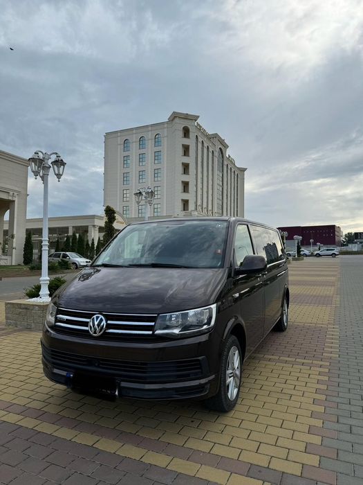 vând wolkswagen caravelle t6