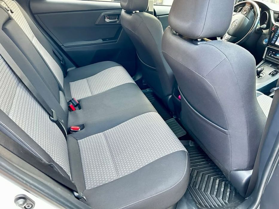 Toyota Auris 1.8 Hybrid