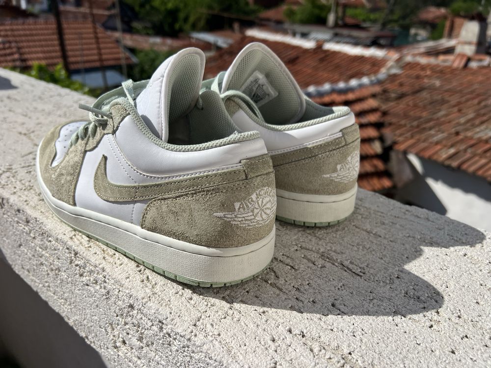Jordan 1 Low SE Retro 43