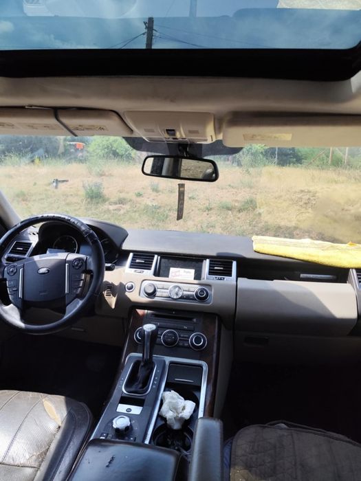 Range rover sport 2011 defect pentru dezmembrat