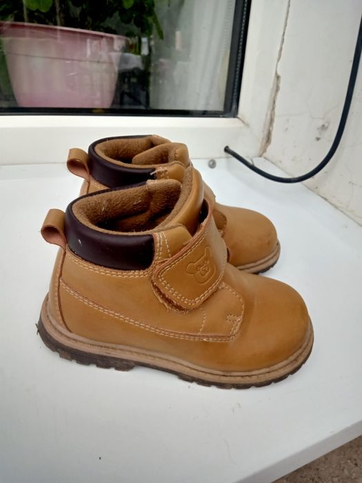 Продам ботиночки детские известной фирмы Томди размер 26, в отличном с