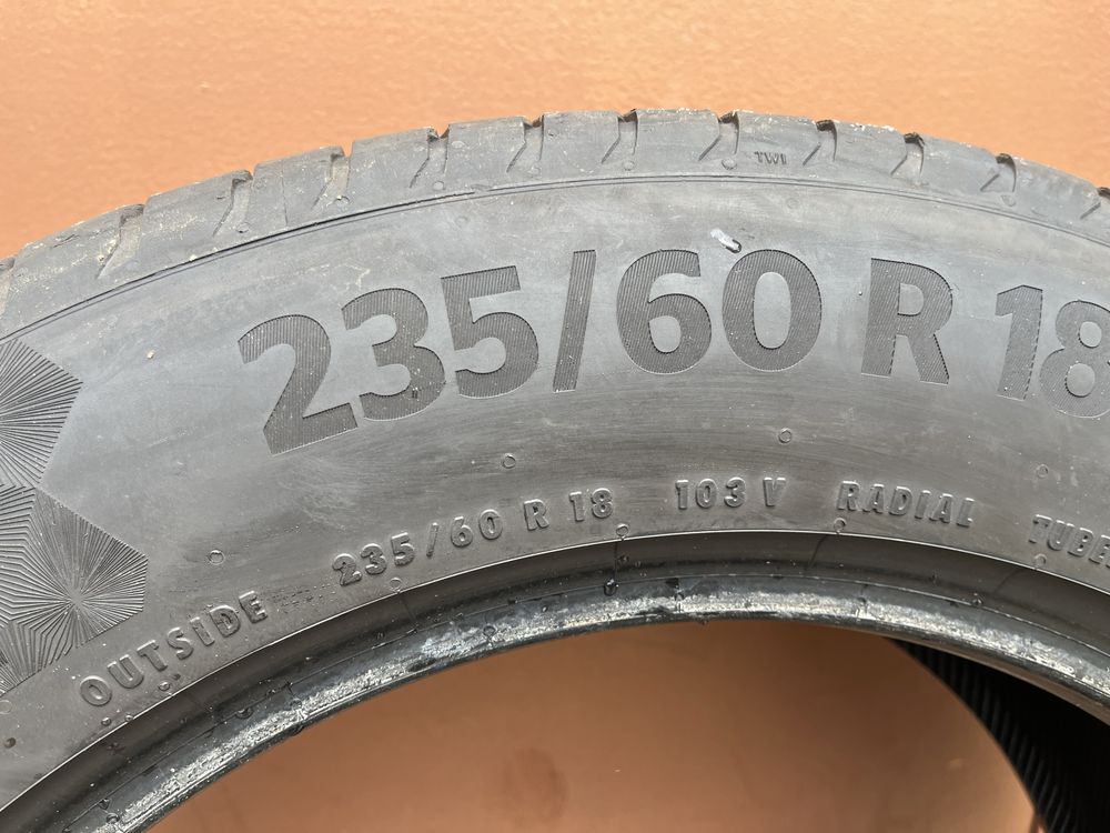 4 бр. летни гуми 235/60/18 Continental DOT 0920 5,5 mm