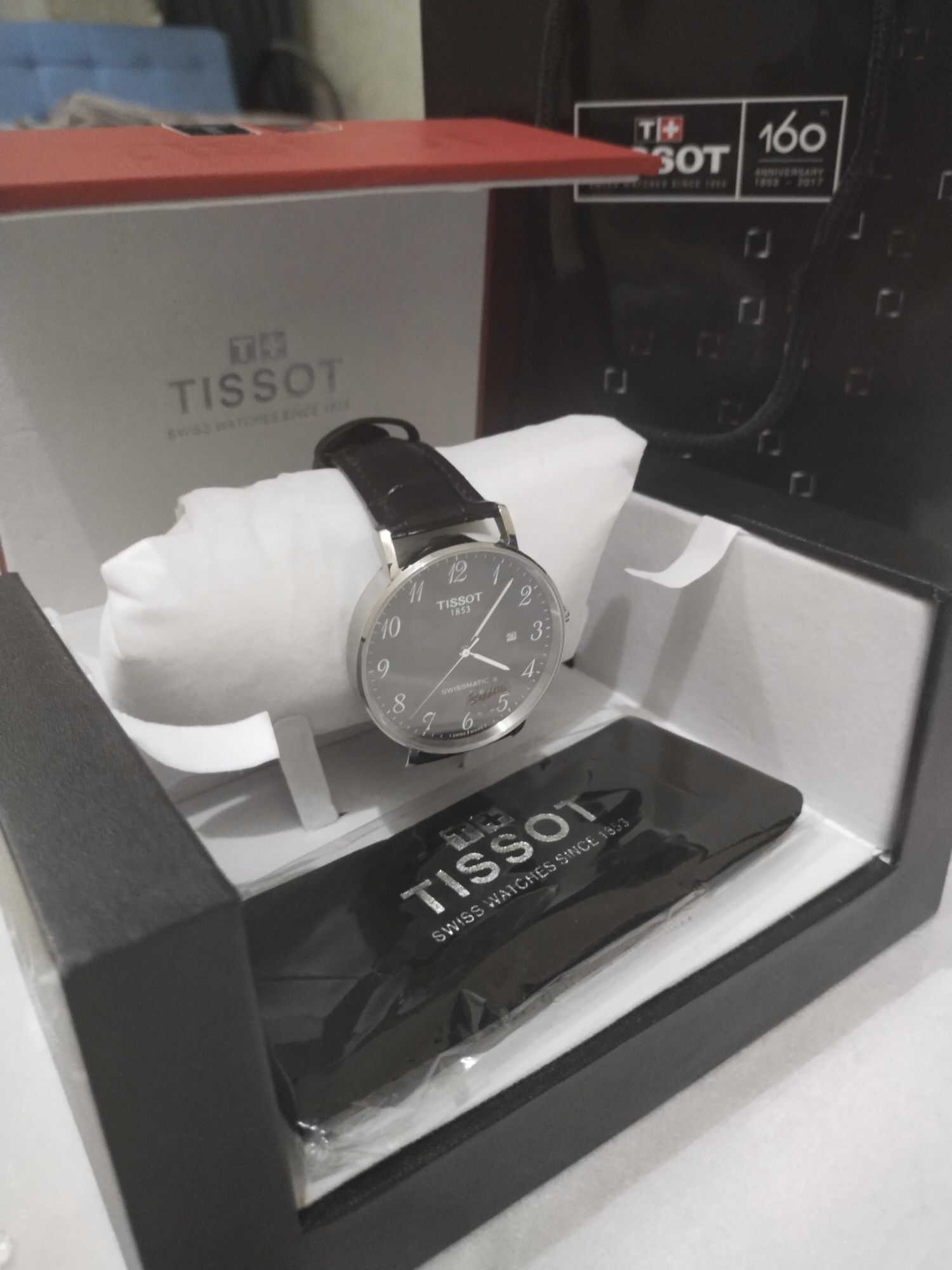 Original Tissot soat holati yangi ishlatilmagan narxi kelishiladi.