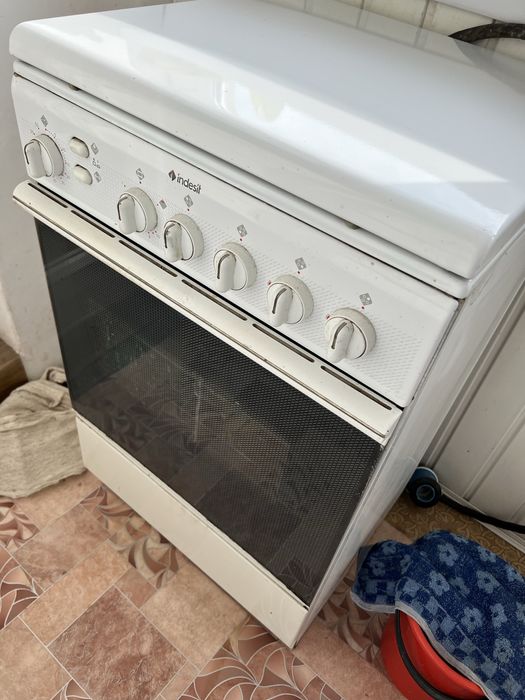 Газовая плита indesit
