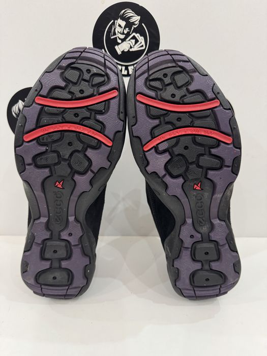 Обувки ECCO.Номер 39