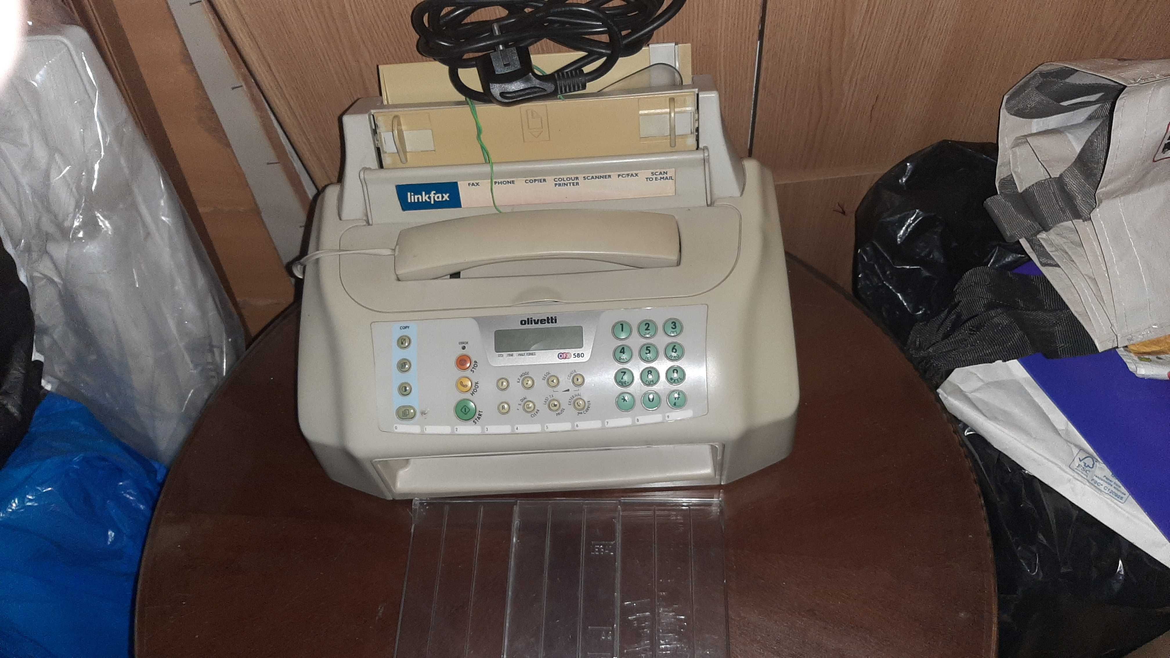 Panasonic tel.centrala pt multe linii+fax Olivetti+5 telefoane fixe