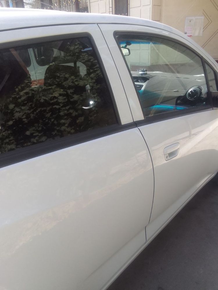 spark 2016 белый  99000km