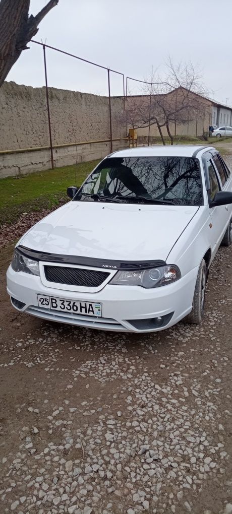 Сотилади  Nexia 2