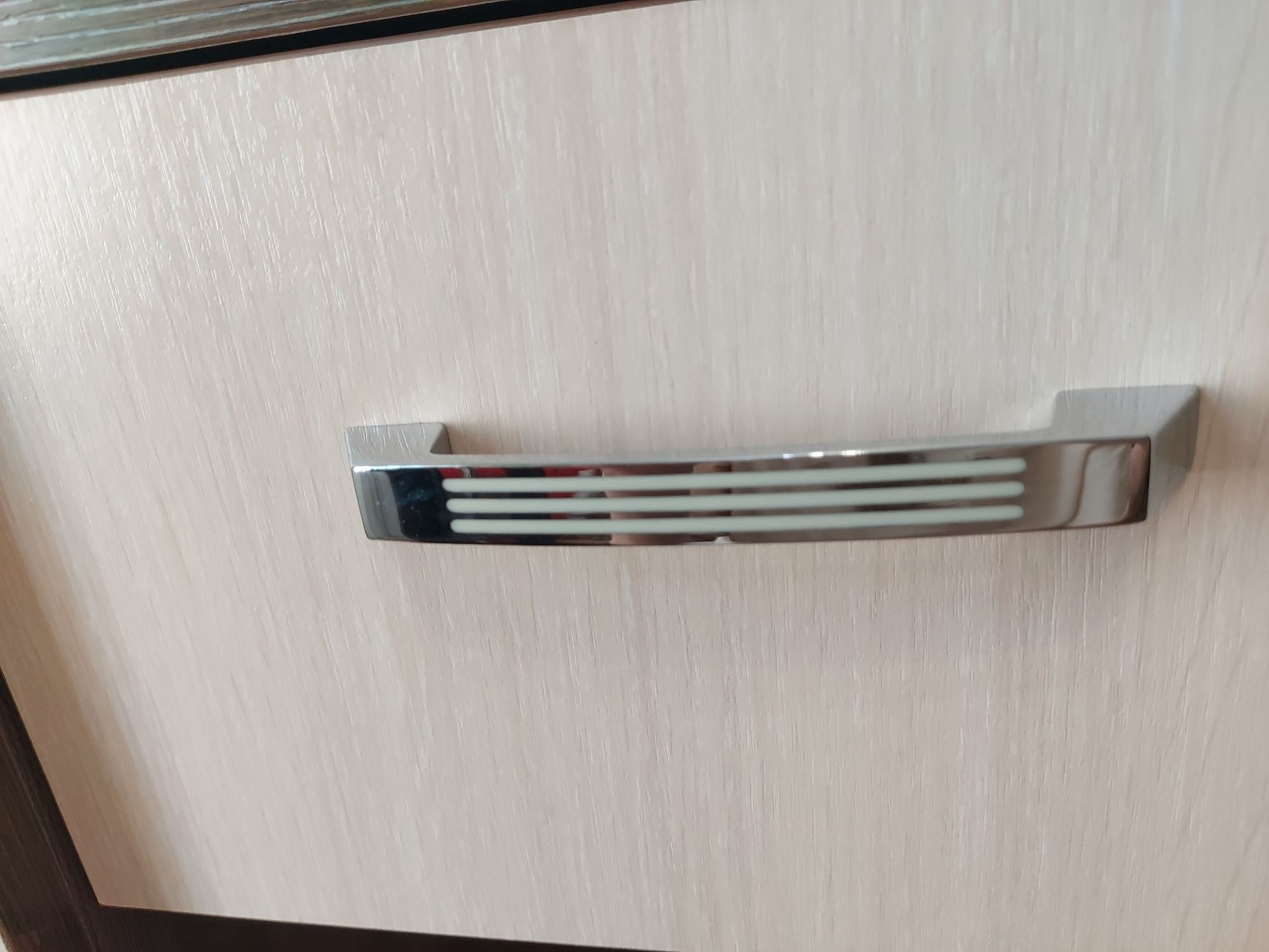 Продам шкаф для одежды