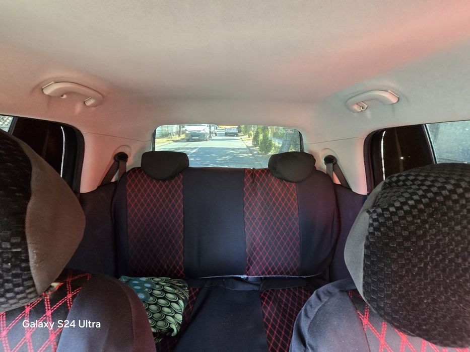 Vând Smart Four For ( 4 usi ) 1,5 cdi