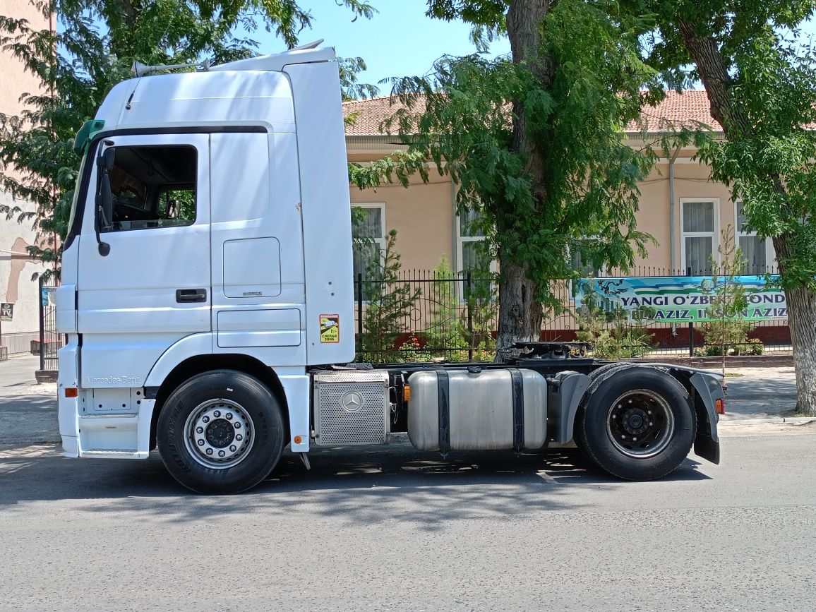 Mers Actros сотиладиi 2007yil мой расходы нет матор очилмаган