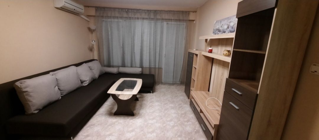 Продава се Двустаен апартамент в Димитровград - 73 кв.м за 838 €/кв.м - Снимка #2