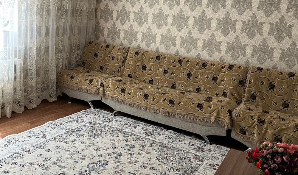 Продам диван и два кресла