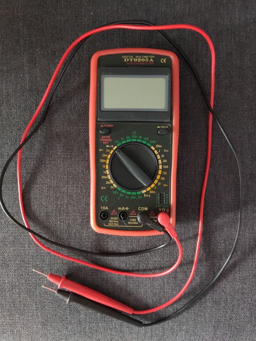 Multimeter digital DT9205A