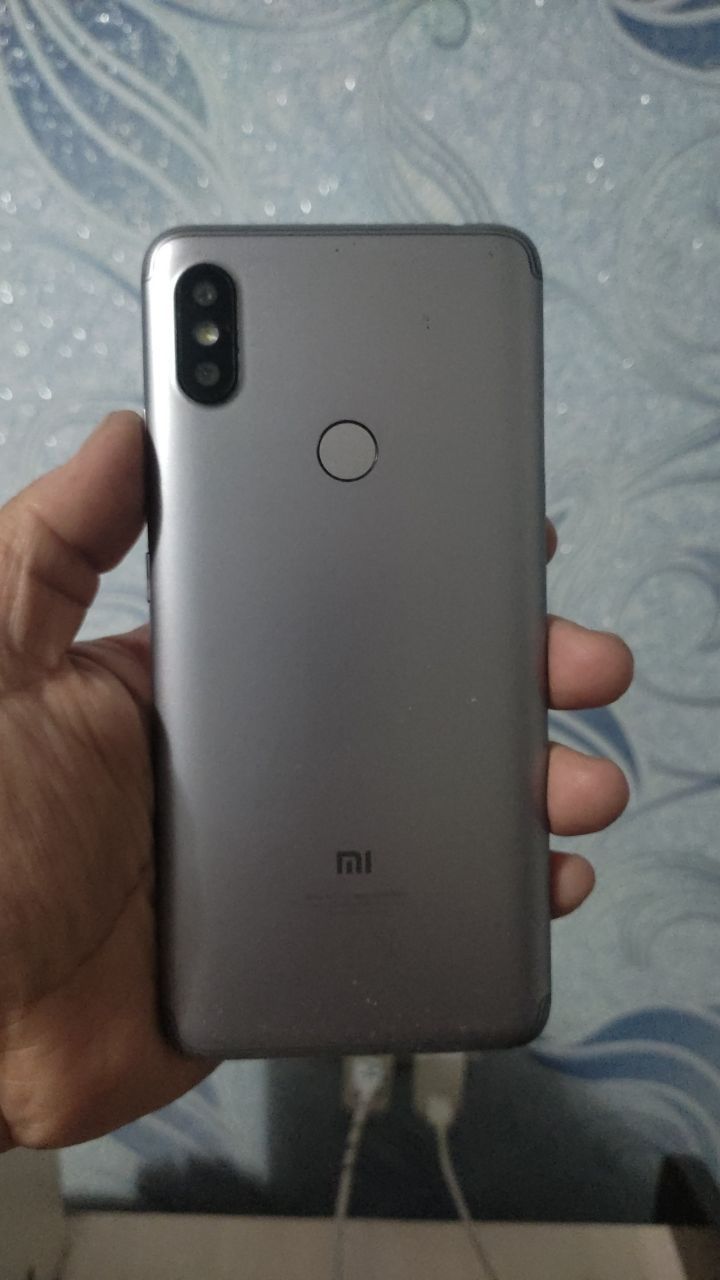 Redmi S2 3/32  va Redmi Not 9 4/128 xolati yaxshi ishlashi zoʻr usta k