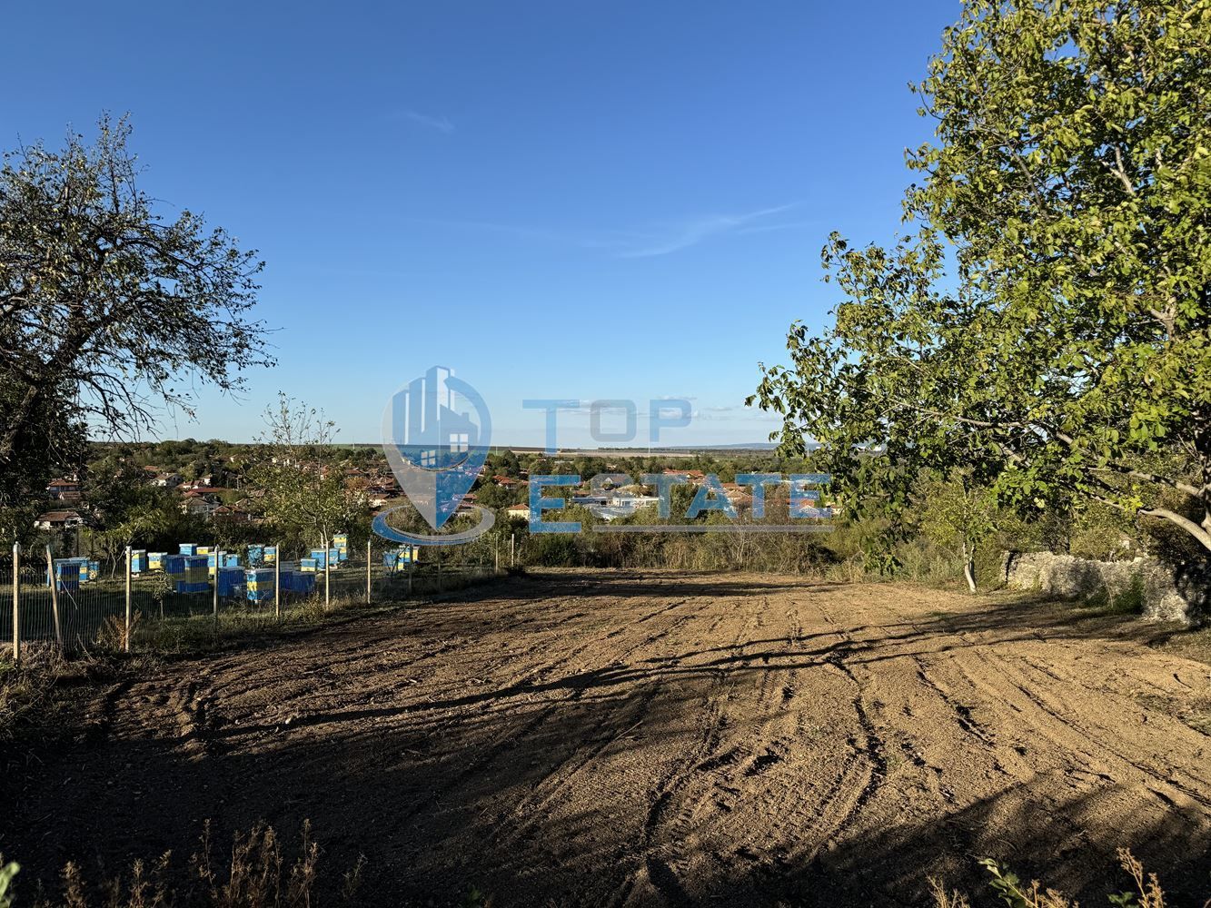 Парцел с панорамна гледка в с. Самоводене, област Велико Търново.